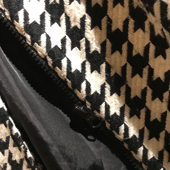 Jacket - Picture 3 of 4